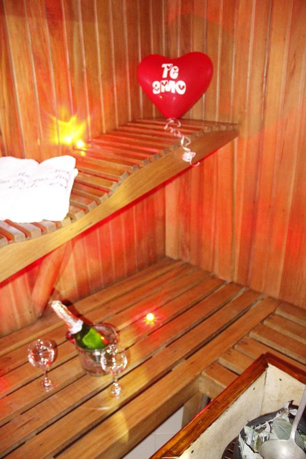 Motel Piramides De Cristal โบโกตา ภายนอก รูปภาพ