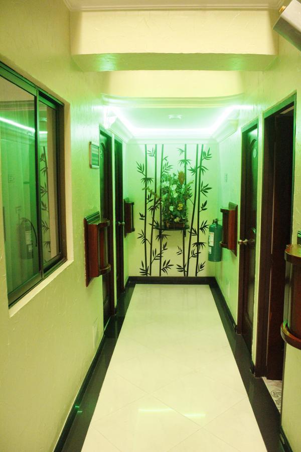 Motel Piramides De Cristal โบโกตา ภายนอก รูปภาพ