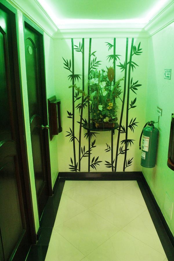 Motel Piramides De Cristal โบโกตา ภายนอก รูปภาพ
